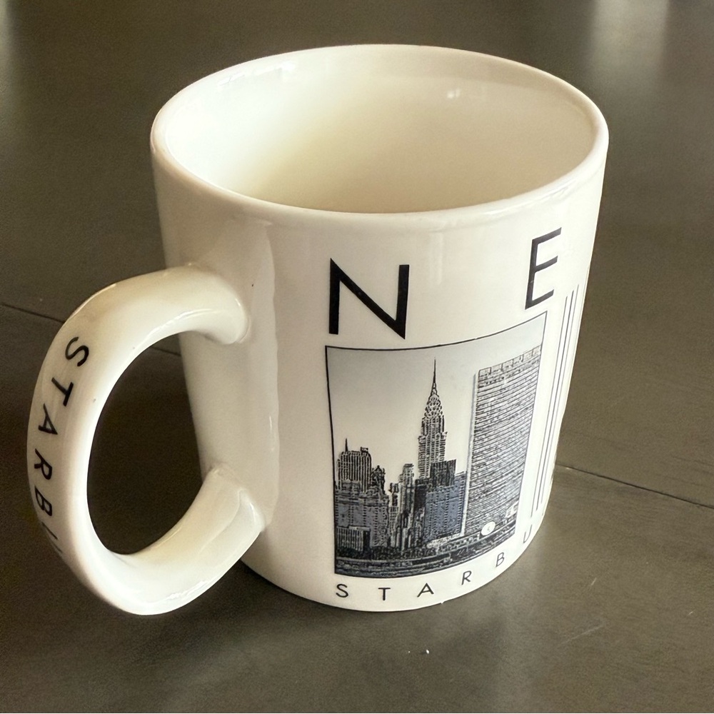 Starbucks Coffee Mug Cup New York City Scenes Series Collectors 2005 Ceramic